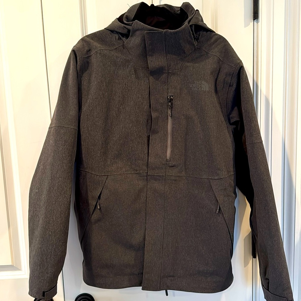 North face Goretex ski jacket
Men’s size Medium